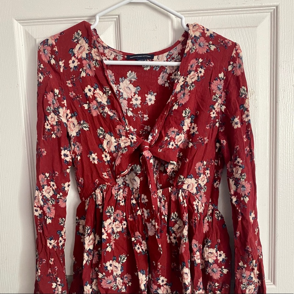 American eagle keyhole long sleeve top